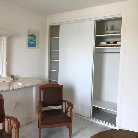 L'essentiel 2 Apartment